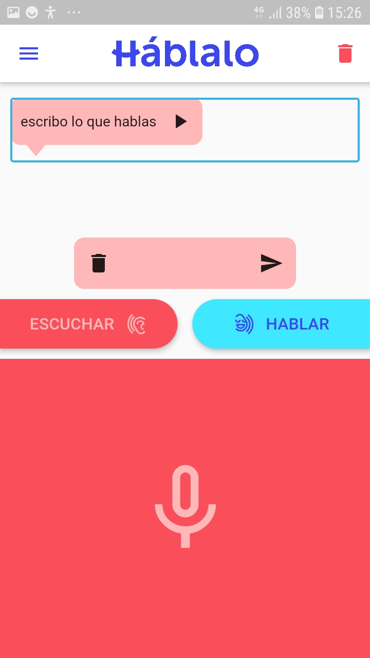 Chat mostrando el botón para captar el habla que se convertirá en texto