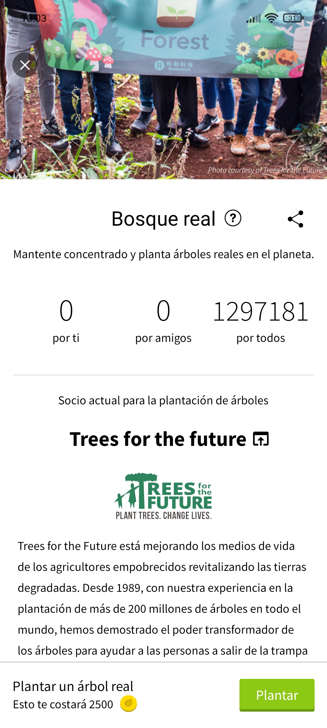 Imagen que muestra la sección de bosque real donde podemos plantar un árbol real a cambio de monedas virtuales. Además, también aprece una breve explicación del acuerdo con la organizaxión Trees for the Future.