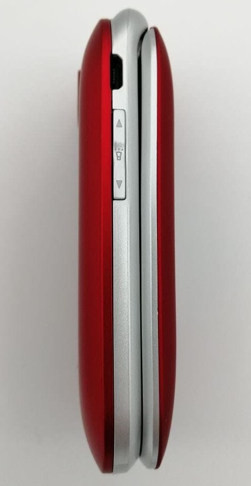 Imagen que muestra el lateral del teléfono en el que se encuentran las teclas de volumen y linterna y el conector Micro USB
