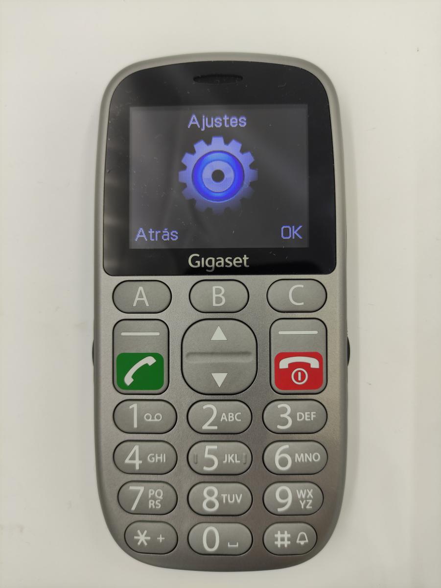 Front view image of the Gigaset GL390 showing an example of the menu. You can see the icon in the Settings section.