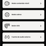 Página de ajustes. Encontramos siete botones en una columna. Siguen el siguiente orden: Modo sonido exterior, modo contenido móvil. modo calma. botón SOS, fuente de audio externo, atajos. comandos de voz